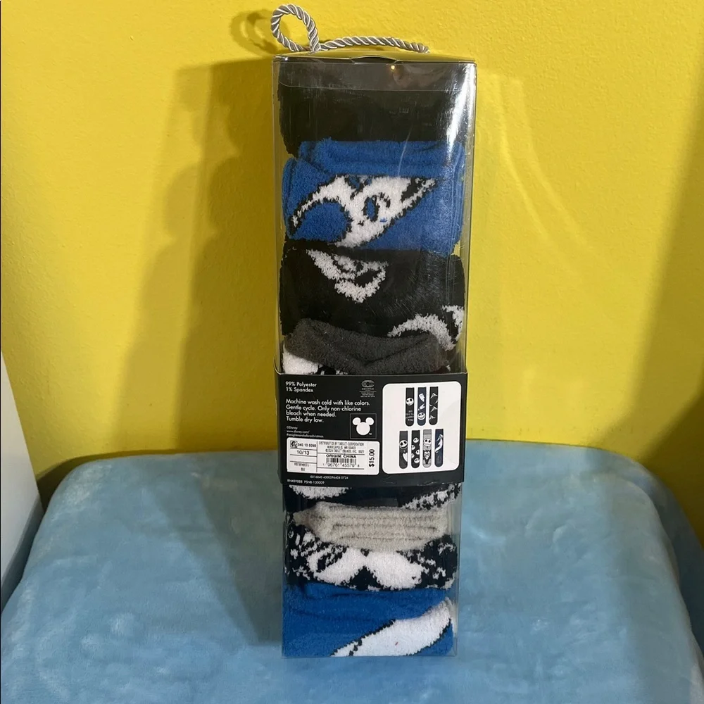 The Nightmare Before Christmas Socks  7 Days Of Cozy Crew Socks 6-12 New